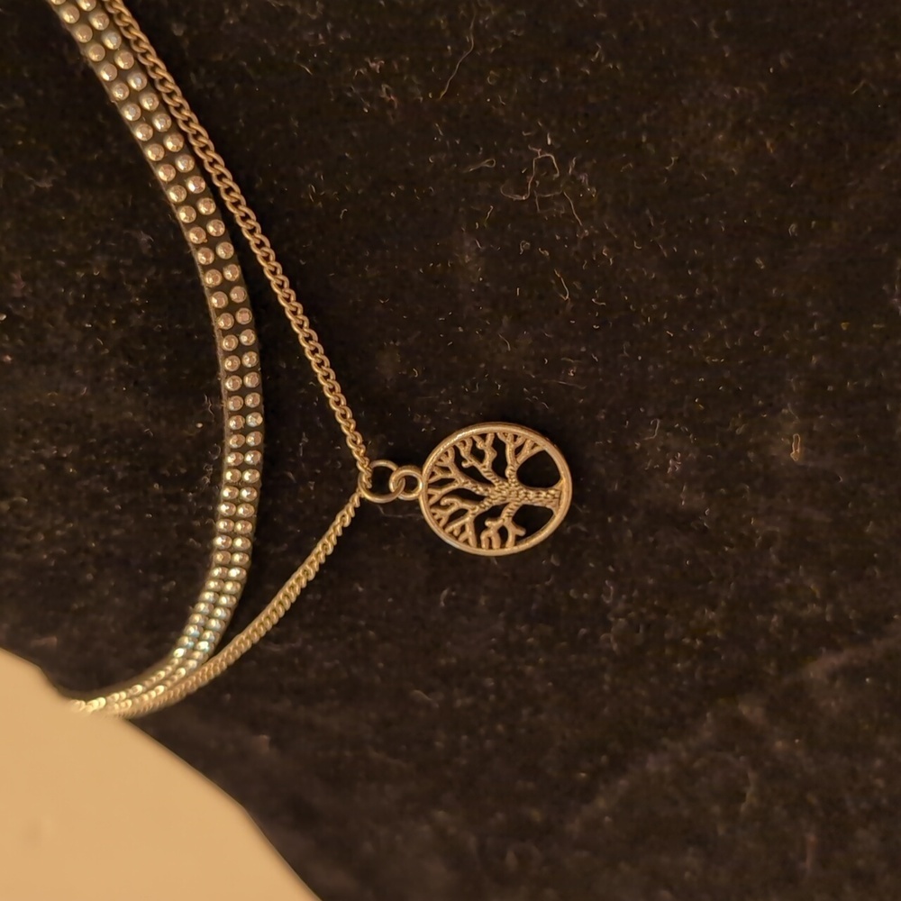 Silver Tree of Life Chain Necklace With Silver Toned Choker - Picture 4 of 7